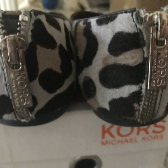 Michael KORS EMMA Haircalf Ballets Flats Shoe Grey Black  Sz 8 - Picture 3 of 6